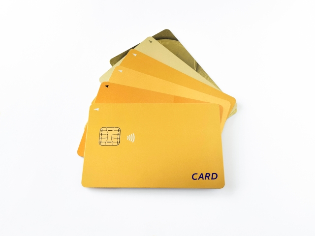 ゴールドカード_複数枚イメージ